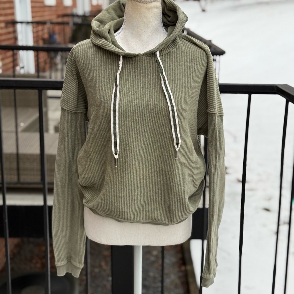 Aerie Sage Green Ribbed Cropped Top Size Small